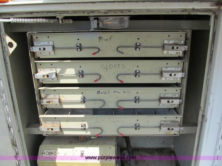 image for item E5981 2000 Ford F550 Super Duty service truck