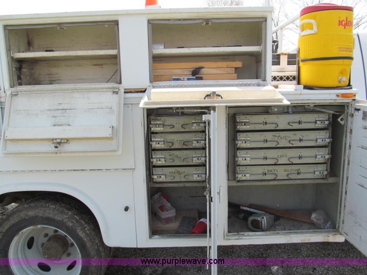 image for item E5981 2000 Ford F550 Super Duty service truck