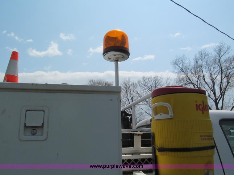 image for item E5981 2000 Ford F550 Super Duty service truck