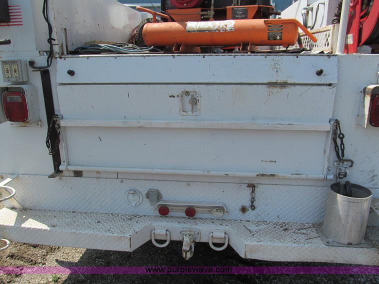 image for item E5981 2000 Ford F550 Super Duty service truck