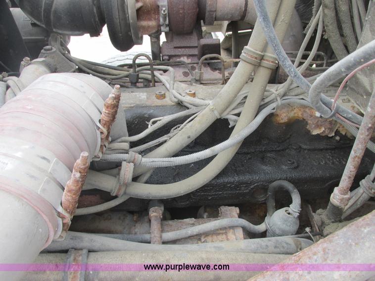 image for item E7134 1989 Western Star 4864F dump truck