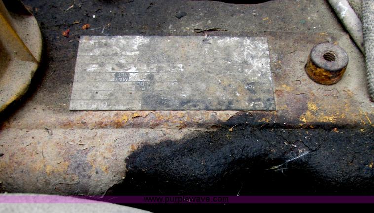 image for item E7134 1989 Western Star 4864F dump truck