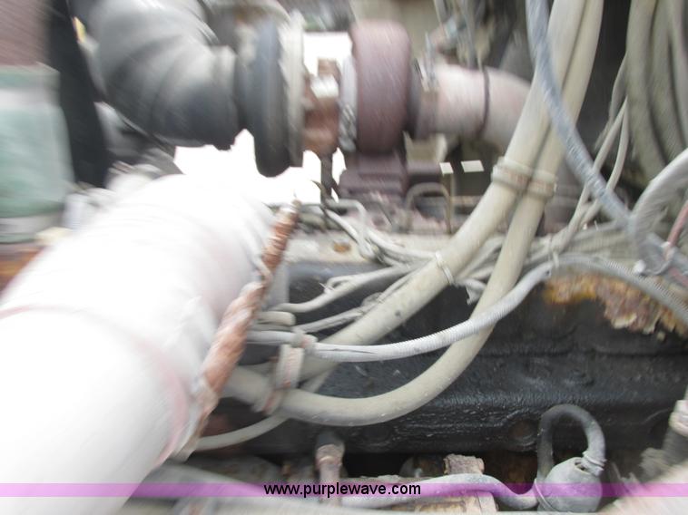 image for item E7134 1989 Western Star 4864F dump truck