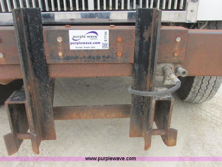 image for item E7134 1989 Western Star 4864F dump truck