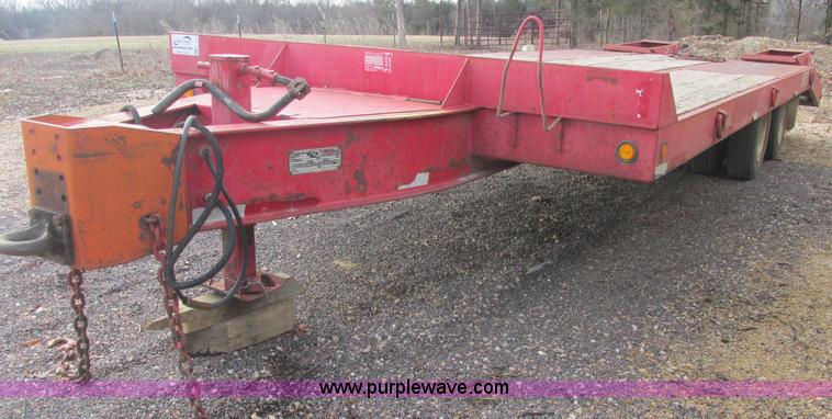 image for item E7135 1998 Talbert 20 ton tag trailer