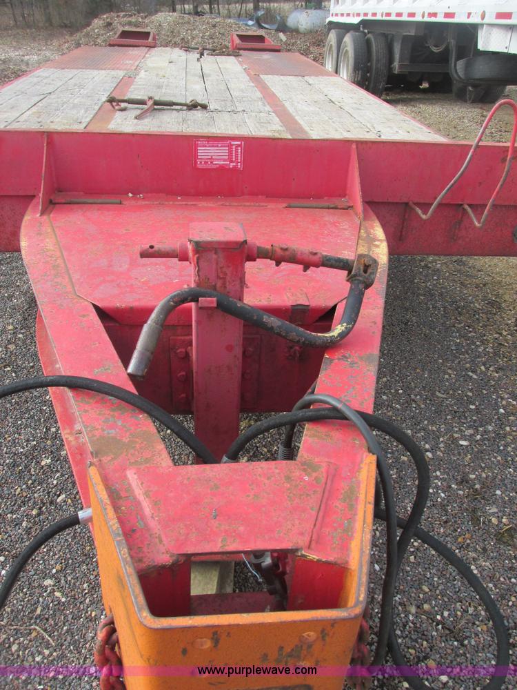 image for item E7135 1998 Talbert 20 ton tag trailer