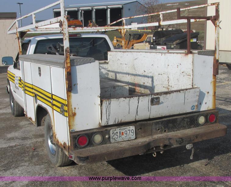 image for item E7149 1998 Chevrolet 3500 service truck
