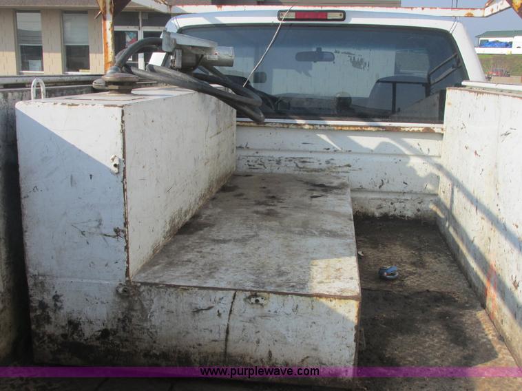 image for item E7149 1998 Chevrolet 3500 service truck