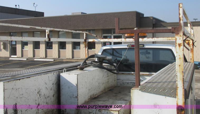 image for item E7149 1998 Chevrolet 3500 service truck