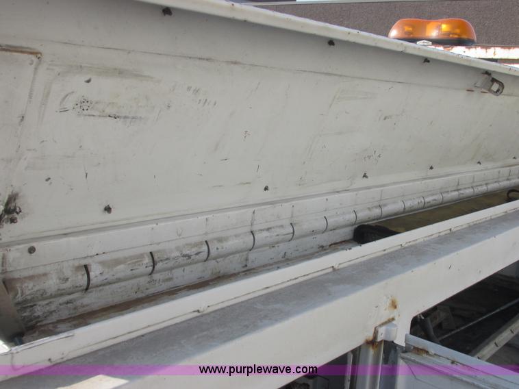 image for item E7149 1998 Chevrolet 3500 service truck