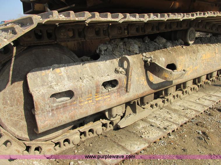 image for item E7157 1990 Case 688 excavator