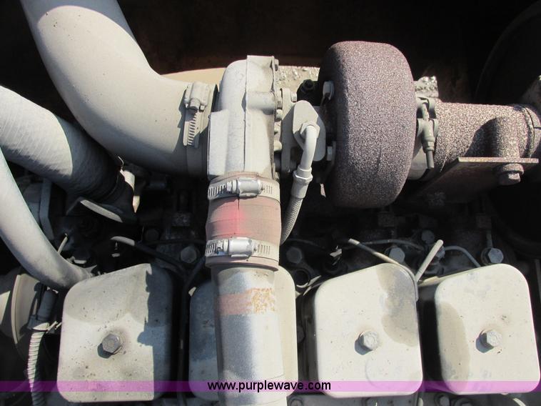 image for item E7157 1990 Case 688 excavator