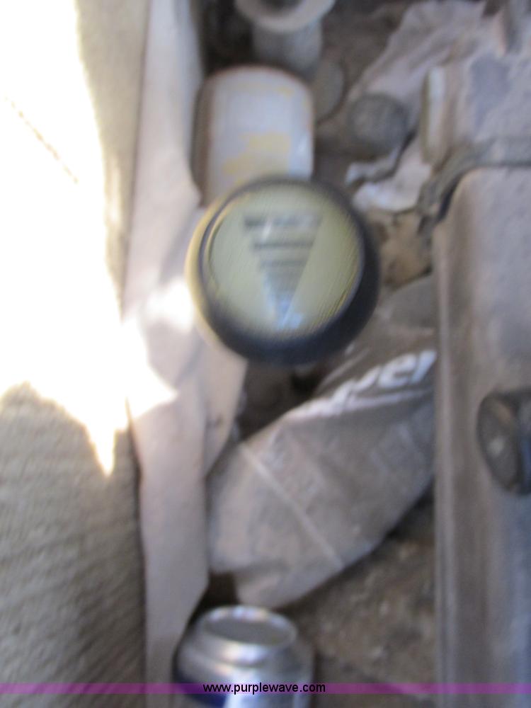 image for item E7157 1990 Case 688 excavator