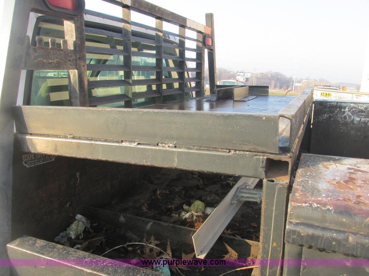 image for item E7158 1995 Chevrolet 3500 HD flatbed pickup truck