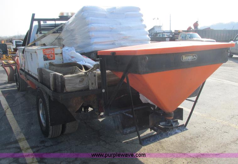 image for item E7165 1995 Chevrolet 3500 flatbed pickup truck