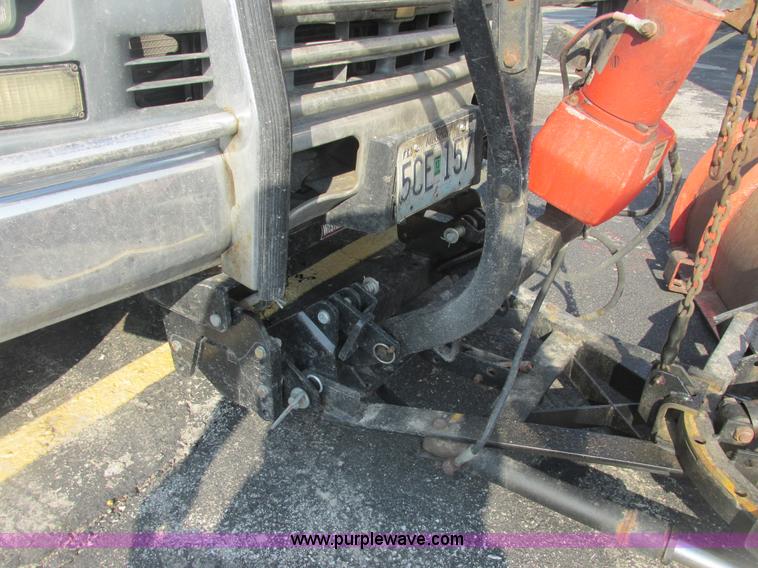 image for item E7165 1995 Chevrolet 3500 flatbed pickup truck