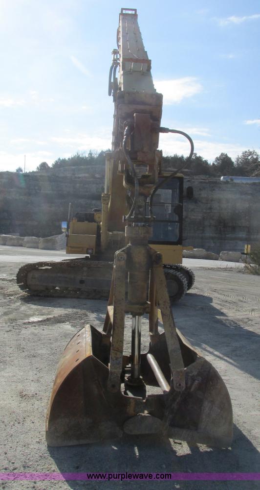 image for item F4440 1990 Caterpillar EL240B  dredge hoe