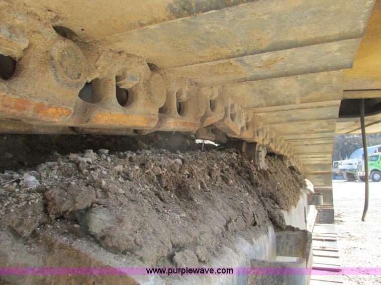 image for item F4440 1990 Caterpillar EL240B  dredge hoe