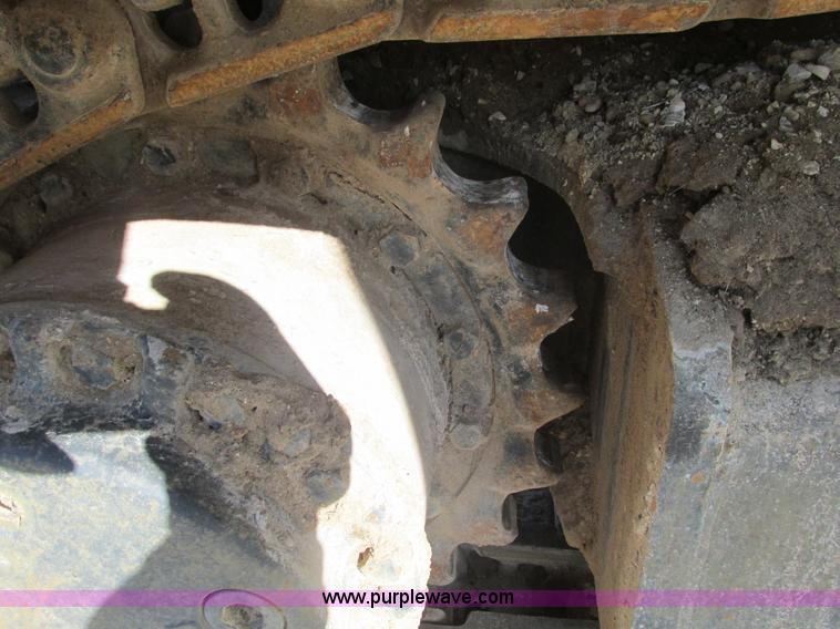 image for item F4440 1990 Caterpillar EL240B  dredge hoe