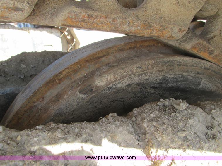 image for item F4440 1990 Caterpillar EL240B  dredge hoe