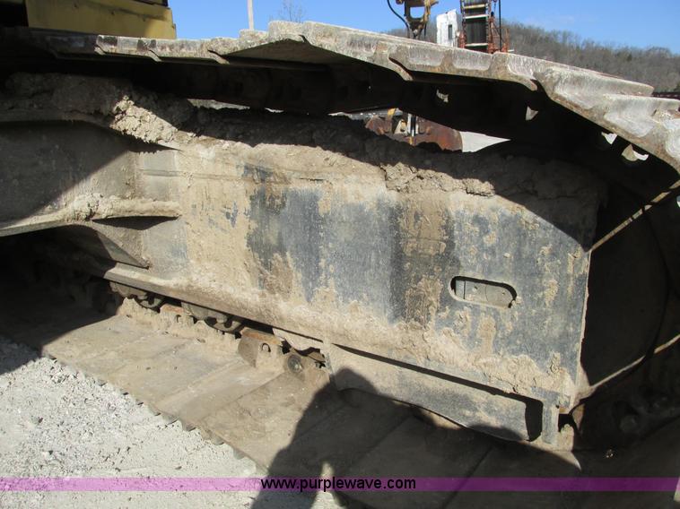 image for item F4440 1990 Caterpillar EL240B  dredge hoe