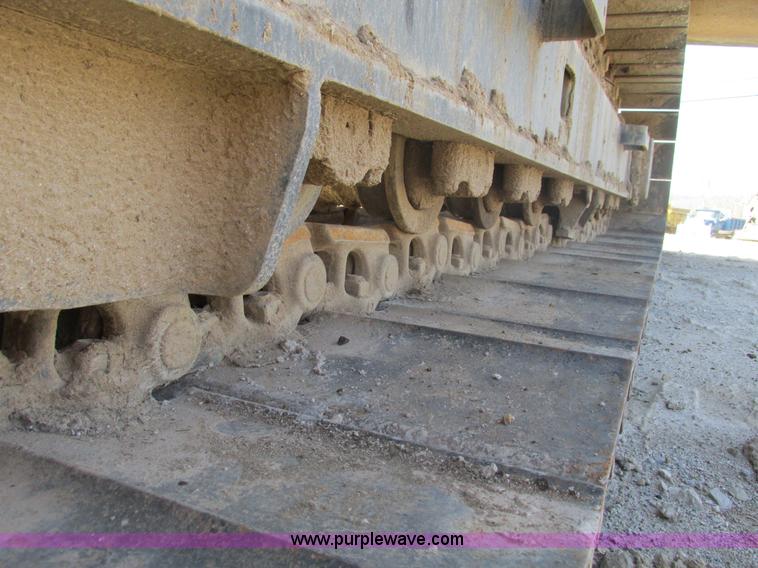 image for item F4440 1990 Caterpillar EL240B  dredge hoe