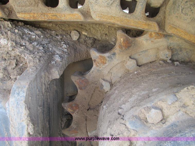 image for item F4440 1990 Caterpillar EL240B  dredge hoe