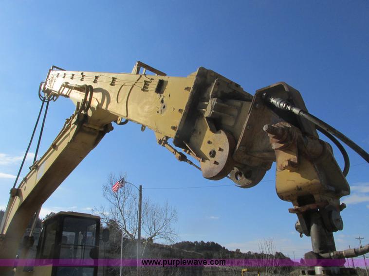 image for item F4440 1990 Caterpillar EL240B  dredge hoe
