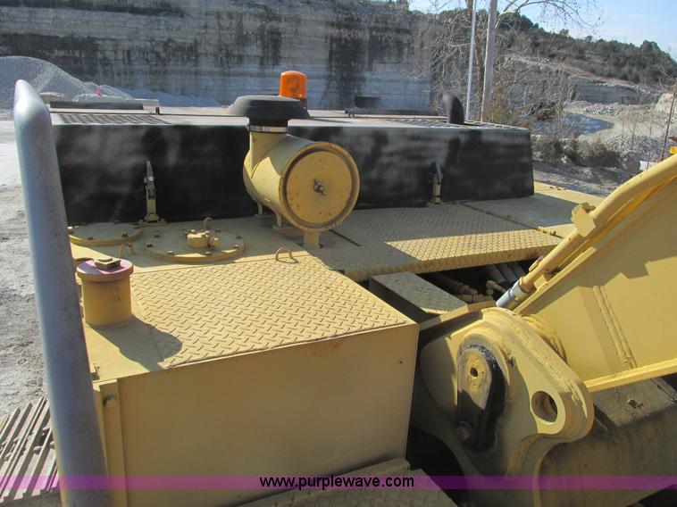 image for item F4440 1990 Caterpillar EL240B  dredge hoe