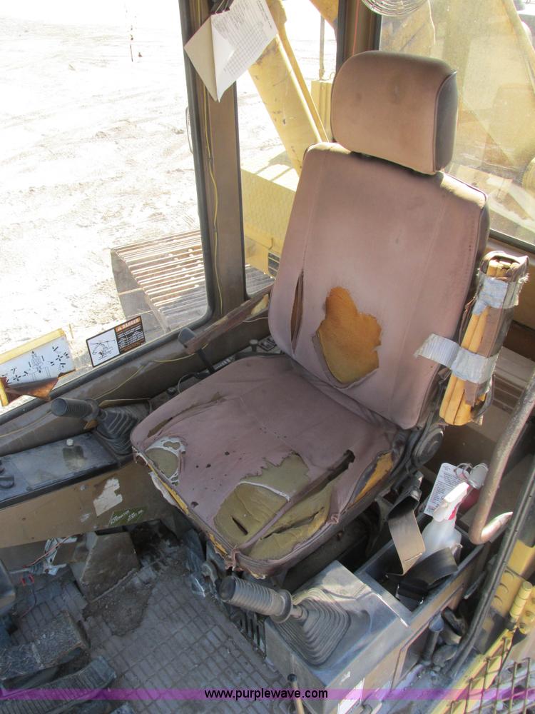 image for item F4440 1990 Caterpillar EL240B  dredge hoe