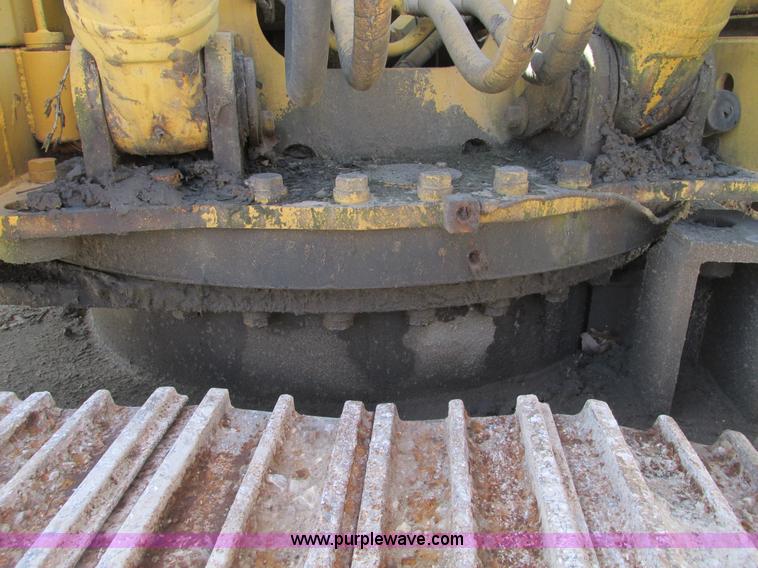 image for item F4440 1990 Caterpillar EL240B  dredge hoe