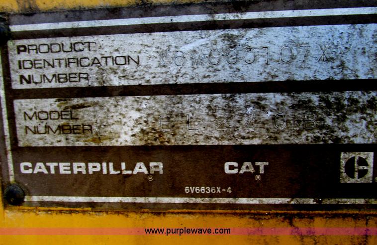 image for item F4440 1990 Caterpillar EL240B  dredge hoe