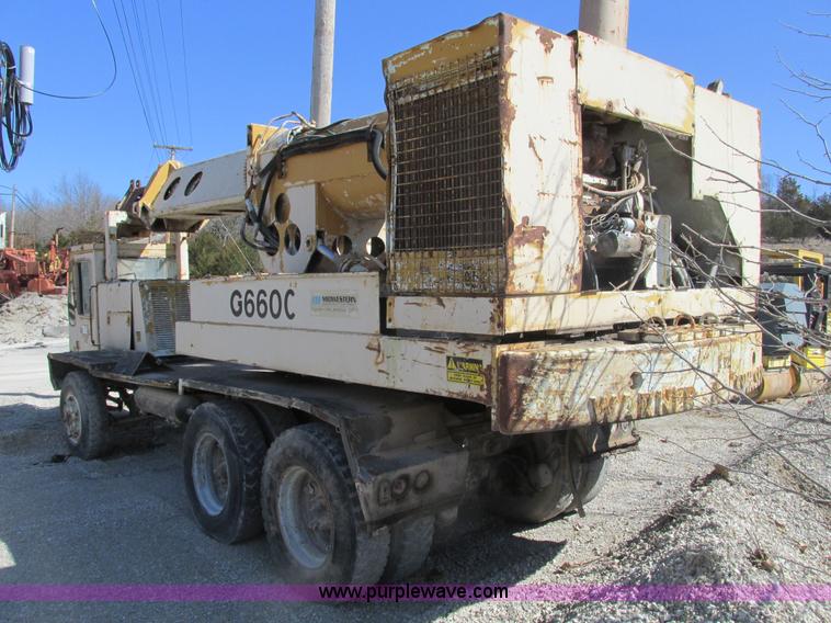 image for item F4442 Gradall G660C excavator