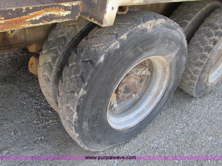 image for item F4442 Gradall G660C excavator