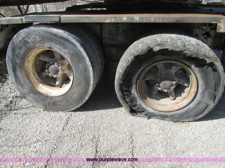 image for item F4442 Gradall G660C excavator