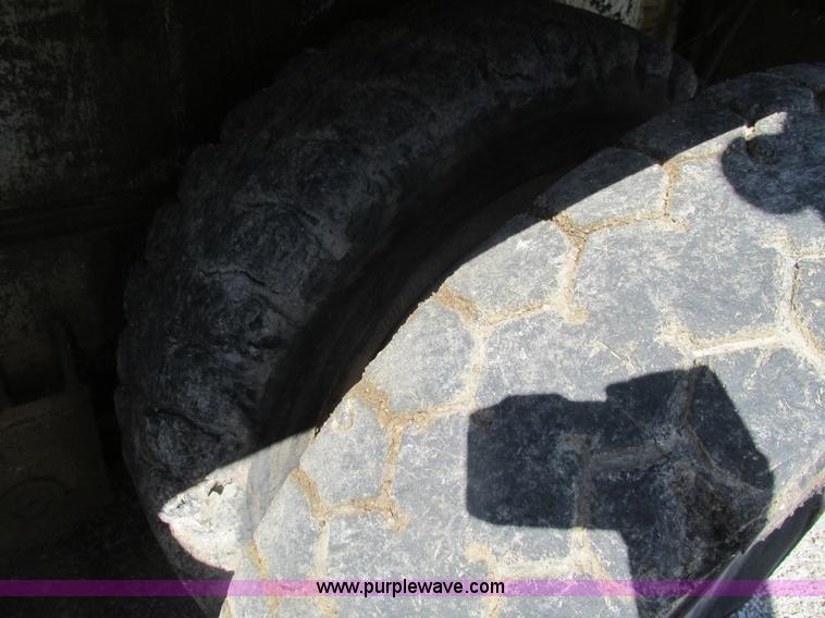 image for item F4442 Gradall G660C excavator