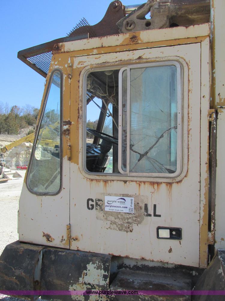 image for item F4442 Gradall G660C excavator