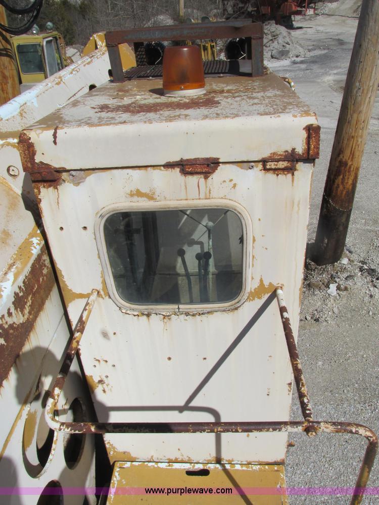 image for item F4442 Gradall G660C excavator