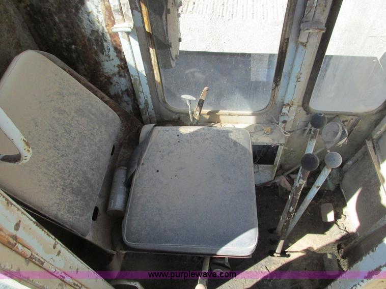 image for item F4442 Gradall G660C excavator