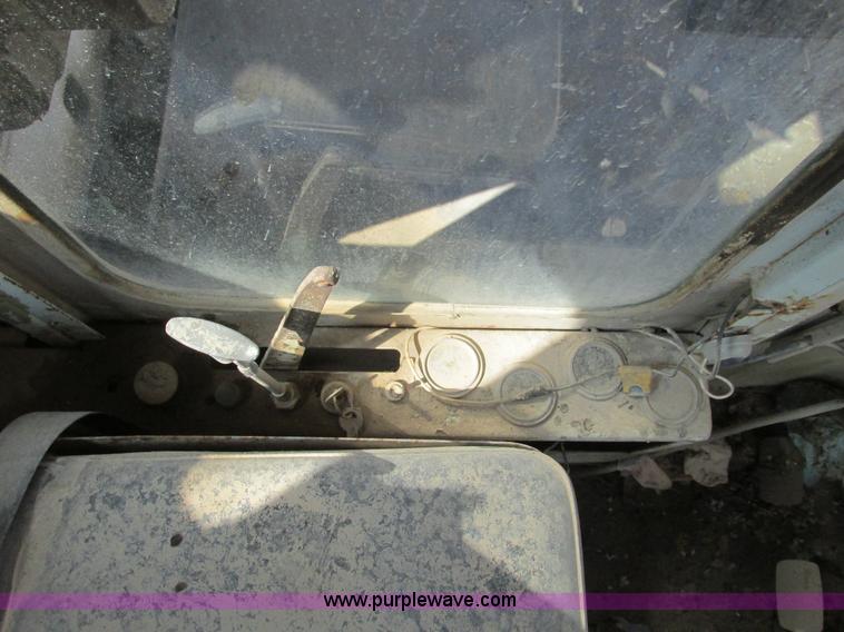 image for item F4442 Gradall G660C excavator