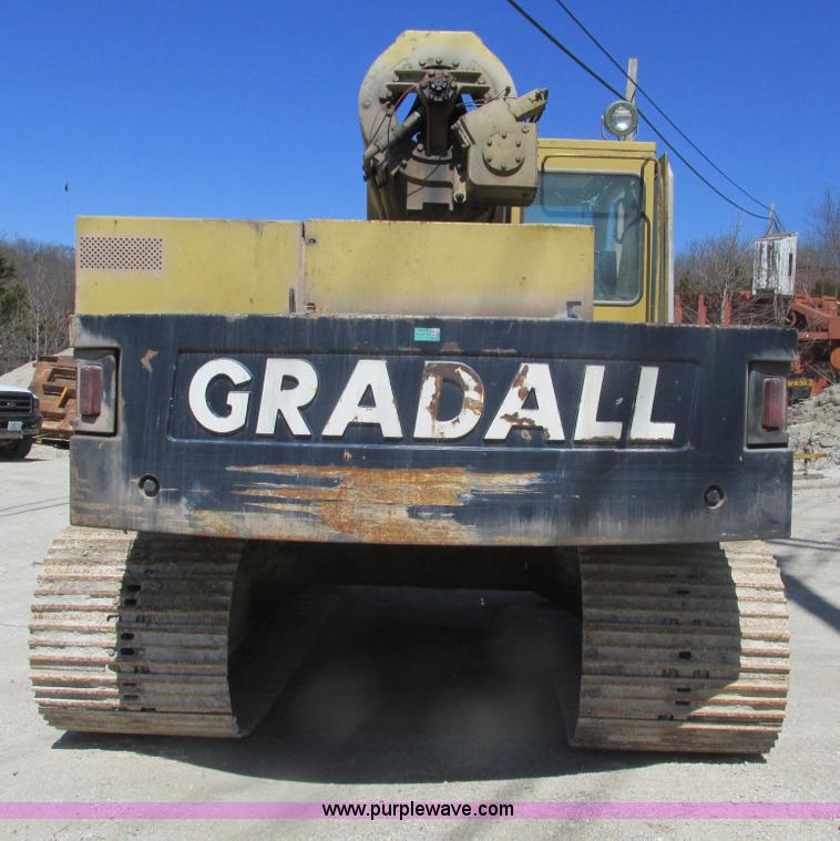 image for item F4443 1993 Gradall XL4200 excavator