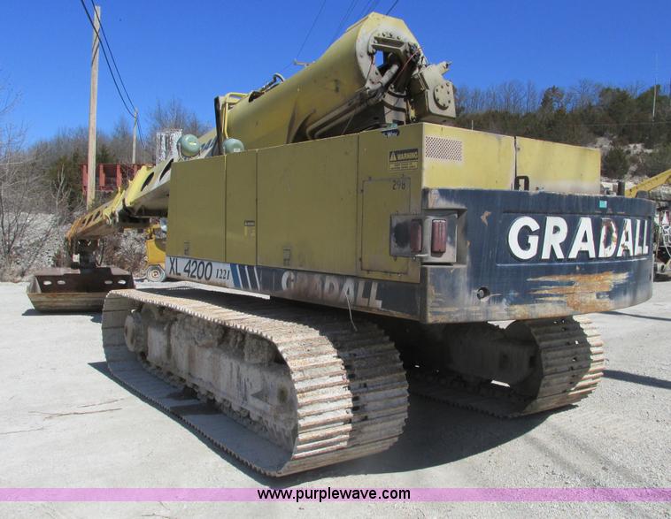 image for item F4443 1993 Gradall XL4200 excavator