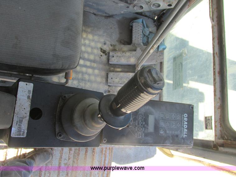 image for item F4443 1993 Gradall XL4200 excavator