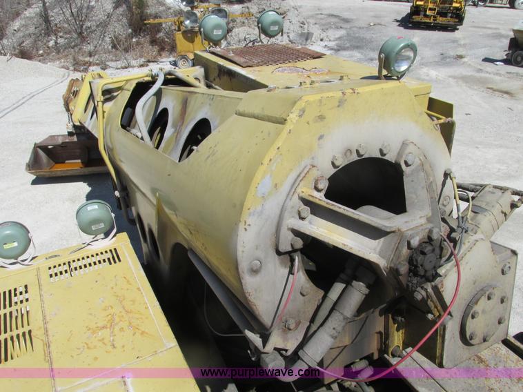 image for item F4443 1993 Gradall XL4200 excavator