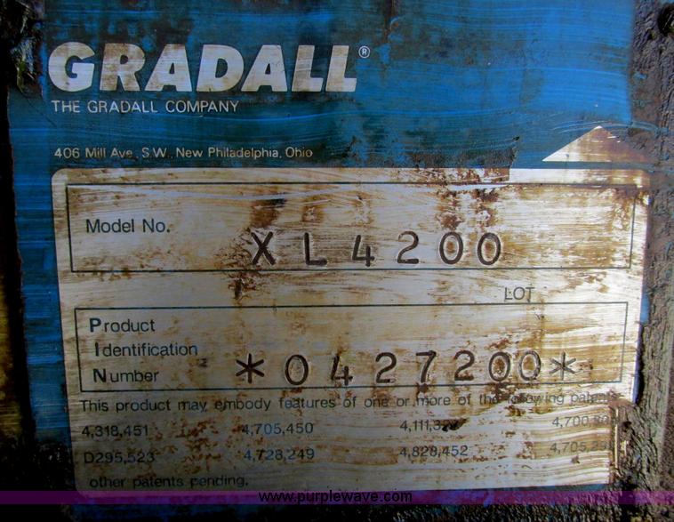 image for item F4443 1993 Gradall XL4200 excavator