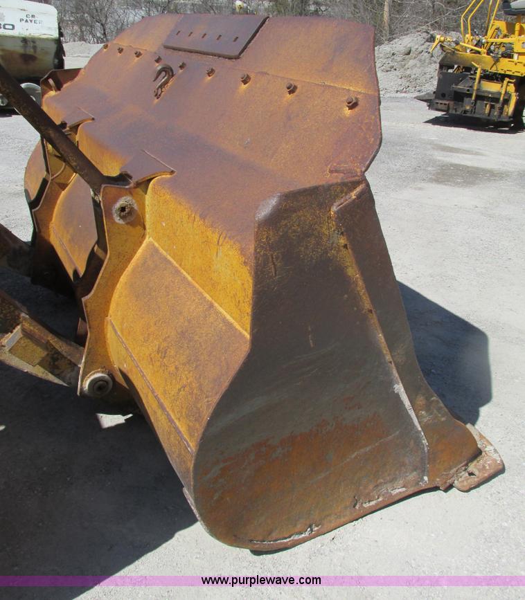 image for item F4447 1966 Caterpillar 966B wheel loader