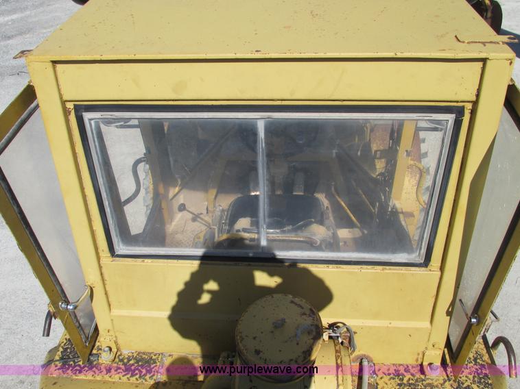 image for item F4447 1966 Caterpillar 966B wheel loader