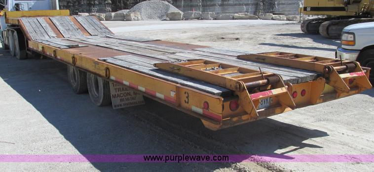 image for item F4456 2000 Trail-Eze lowboy 32' trailer