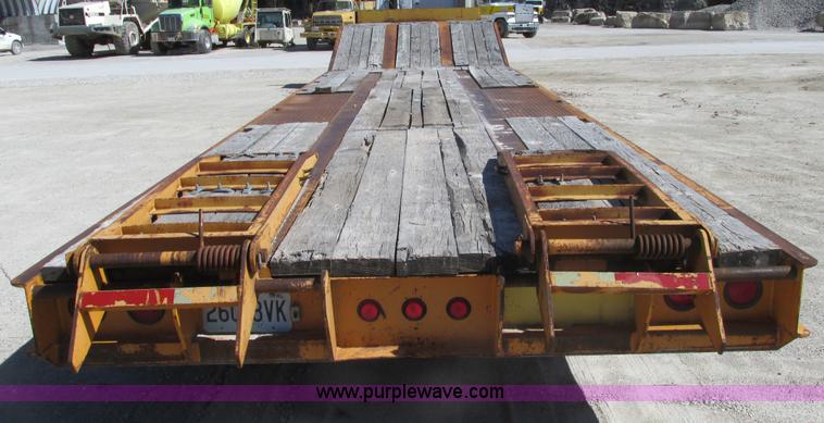 image for item F4456 2000 Trail-Eze lowboy 32' trailer