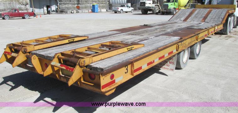 image for item F4456 2000 Trail-Eze lowboy 32' trailer